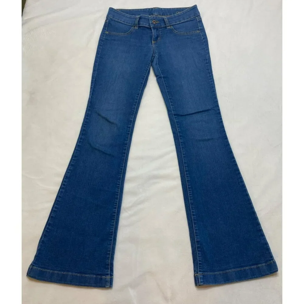CARMAR Ladies Low Rise Flare Jeans Size 27